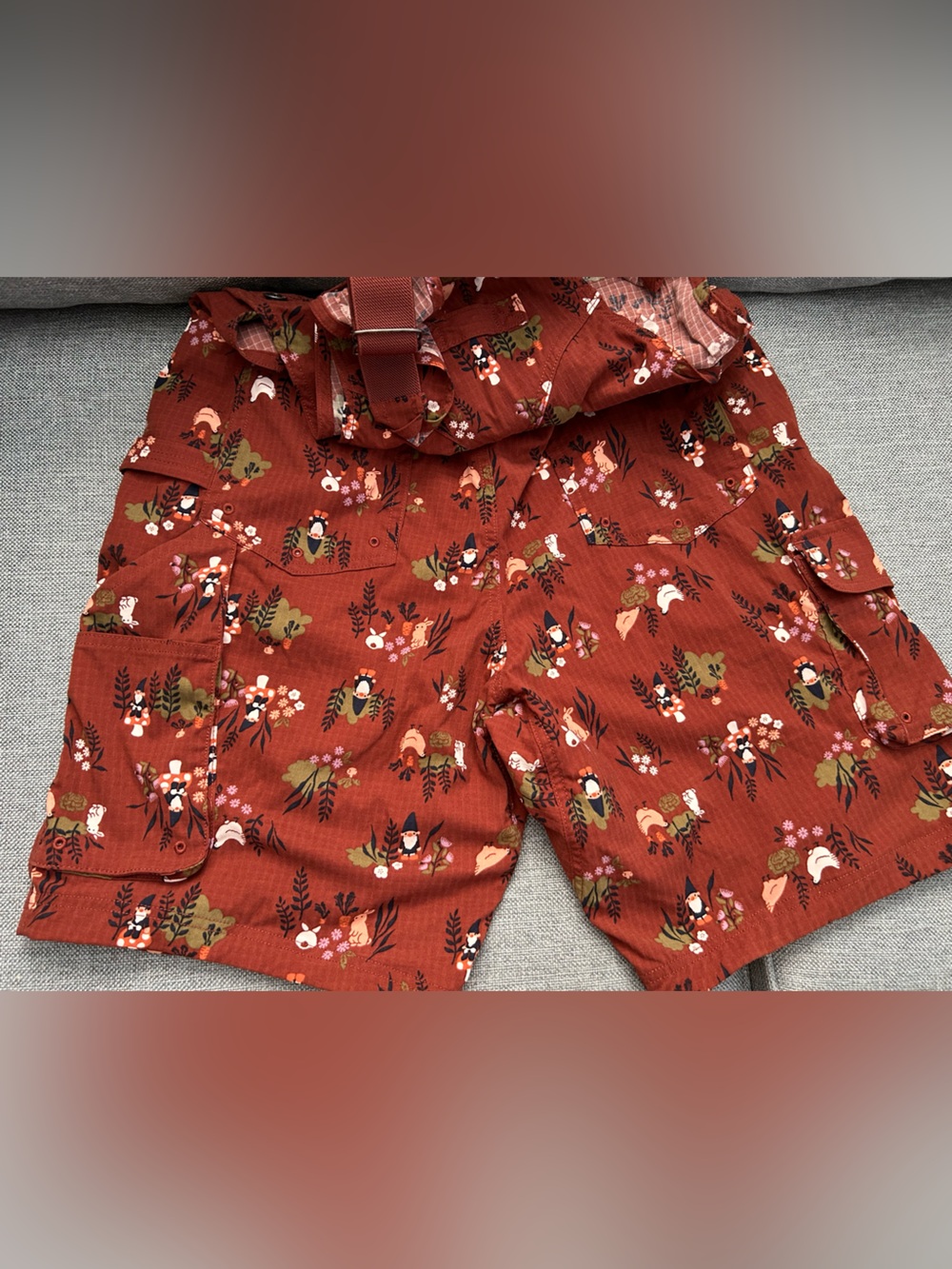Duluth Trading Co. Gnomes Bunnies Chickens Heirloom Gardening Bib Short Overalls - Picture 8 of 15